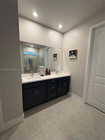 5020 124 Ave E, Other City - In The State Of Florida, FL 34219