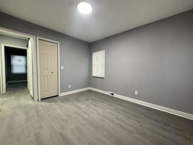 11400 Abington Avenue, Detroit, MI 48227