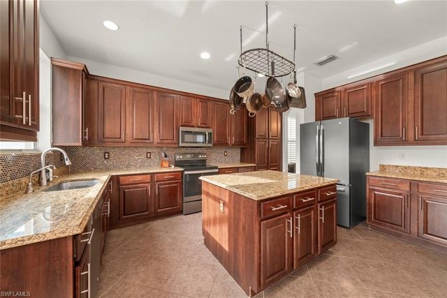 11260 Sparkleberry DR, Fort Myers, FL 33913