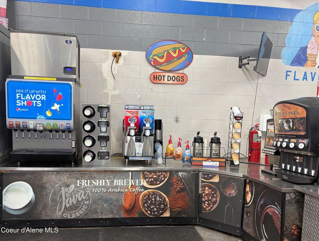 4020 E Seltice WAY, Post Falls, ID 83854 photo 4