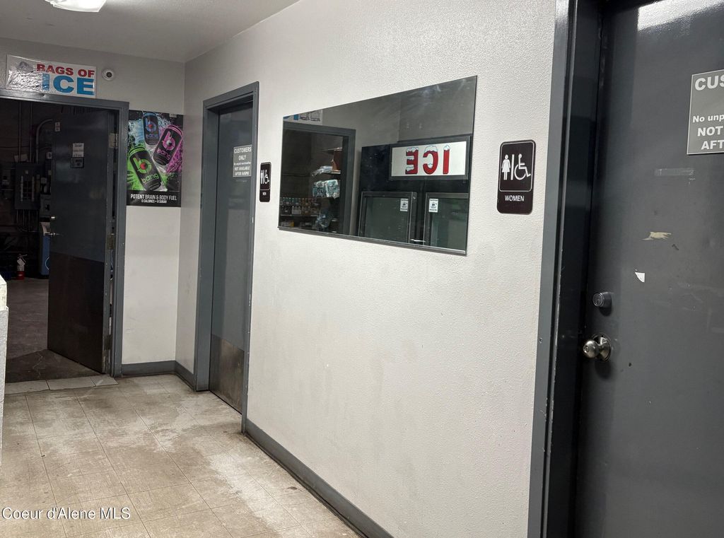 4020 E Seltice WAY, Post Falls, ID 83854 photo 8