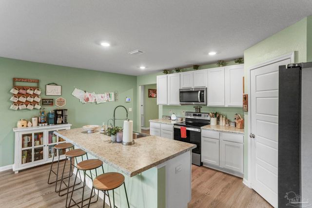 903 Lovebird Ct, Pensacola, FL 32534