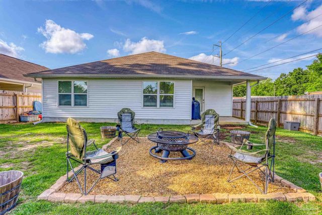 903 Lovebird Ct, Pensacola, FL 32534