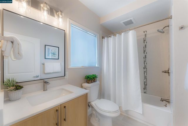 1243 Plaza Dr, Martinez, CA 94553