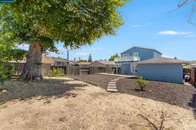 1243 Plaza Dr, Martinez, CA 94553