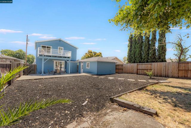 1243 Plaza Dr, Martinez, CA 94553