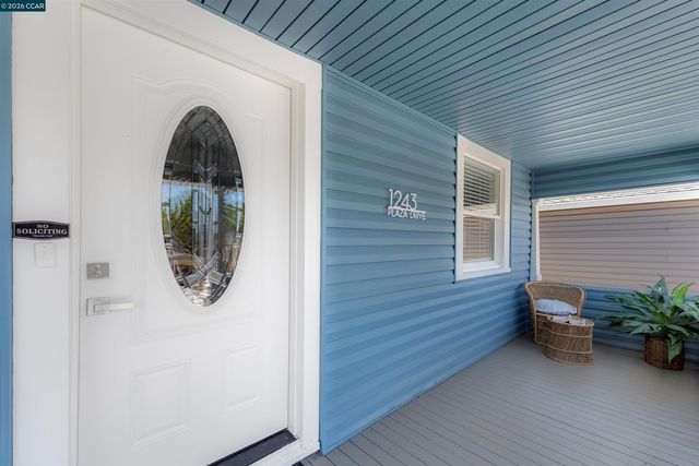 1243 Plaza Dr, Martinez, CA 94553