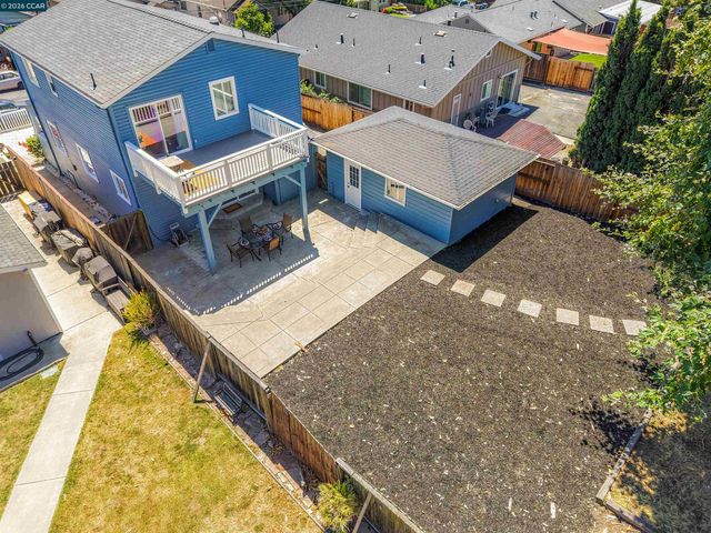 1243 Plaza Dr, Martinez, CA 94553