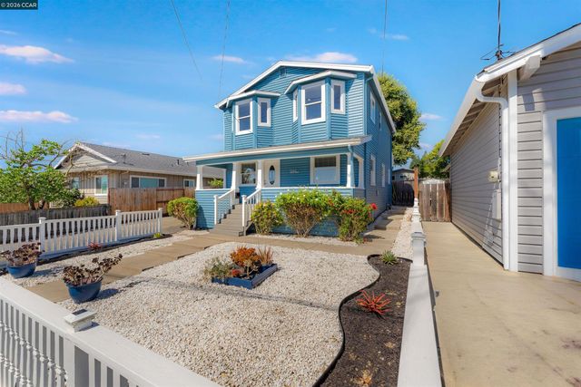 1243 Plaza Dr, Martinez, CA 94553