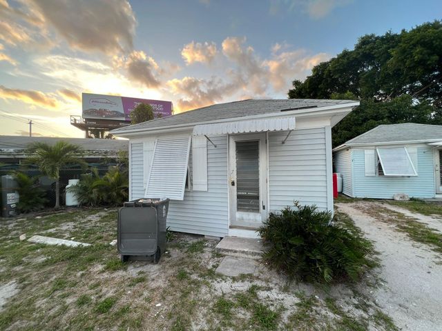 2843 Forest Hill Boulevard 7, West Palm Beach, FL 33406