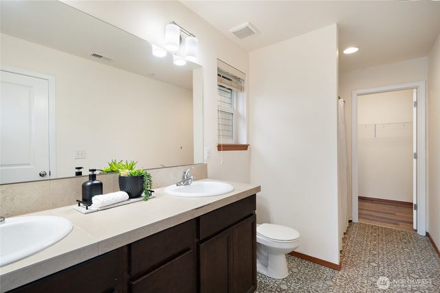 1008 Samara Street, Bremerton, WA 98310