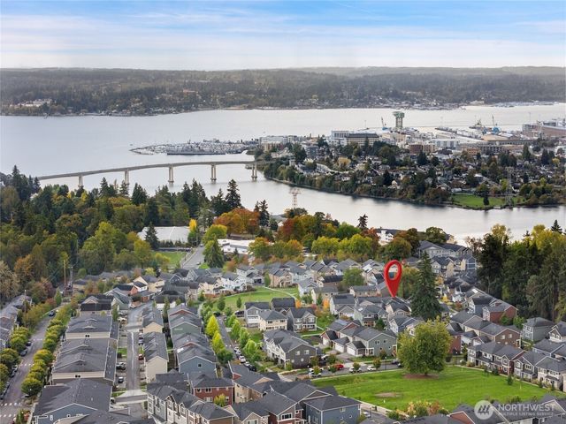 1008 Samara Street, Bremerton, WA 98310
