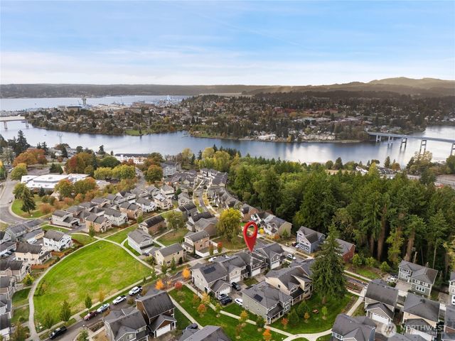 1008 Samara Street, Bremerton, WA 98310
