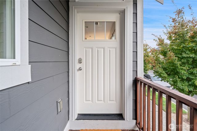 1008 Samara Street, Bremerton, WA 98310