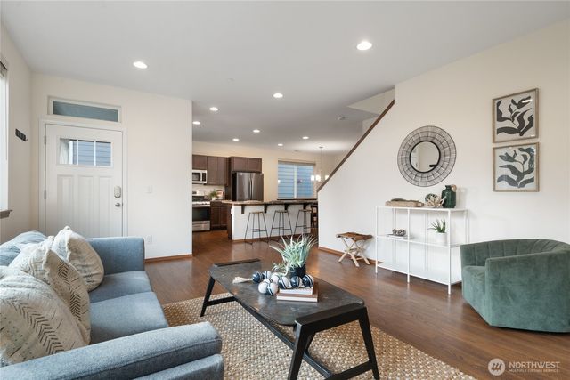 1008 Samara Street, Bremerton, WA 98310