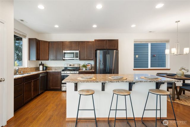 1008 Samara Street, Bremerton, WA 98310