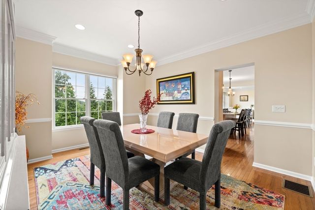 15 Fairways Ln, Methuen, MA 01844
