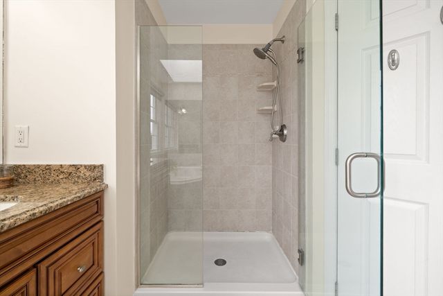 15 Fairways Ln, Methuen, MA 01844