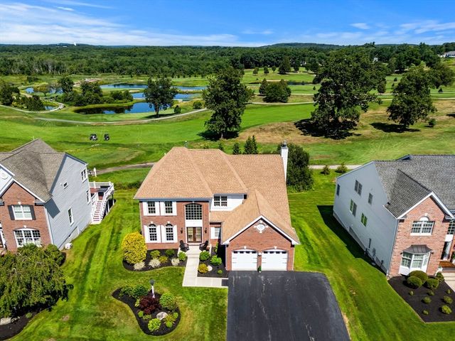 15 Fairways Ln, Methuen, MA 01844