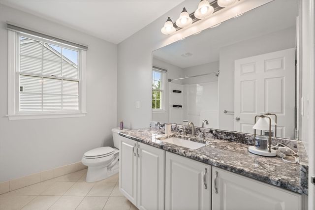 15 Fairways Ln, Methuen, MA 01844