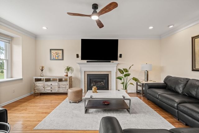 15 Fairways Ln, Methuen, MA 01844