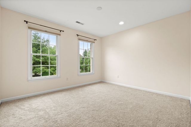 15 Fairways Ln, Methuen, MA 01844