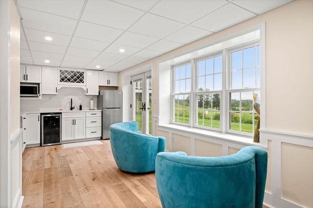 15 Fairways Ln, Methuen, MA 01844