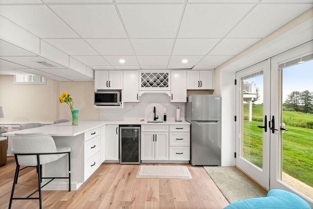 15 Fairways Ln, Methuen, MA 01844