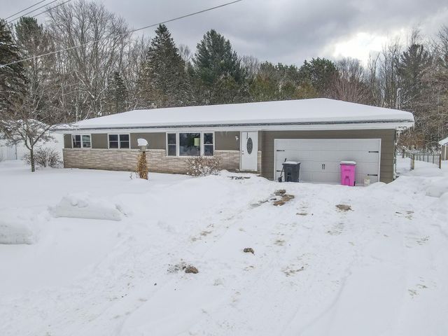 5279 W Lakewood Road, Whitehall Twp, MI 49461