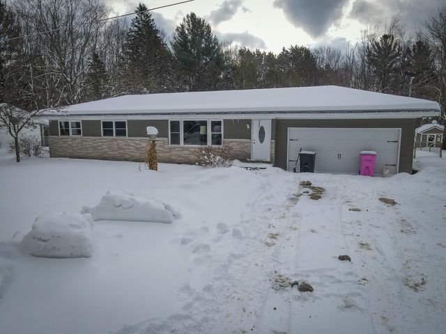 5279 W Lakewood Road, Whitehall Twp, MI 49461