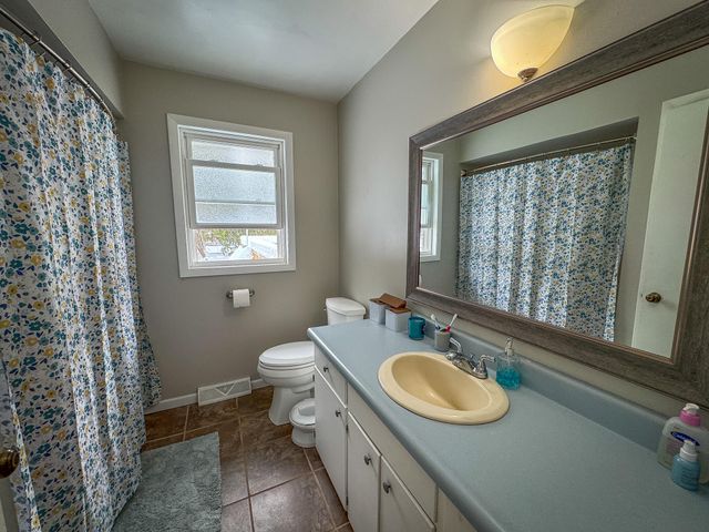 5279 W Lakewood Road, Whitehall Twp, MI 49461