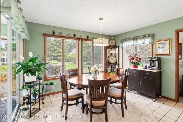 1404 Riley Ridge, Lansing, MI 48917