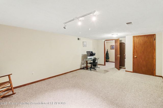1404 Riley Ridge, Lansing, MI 48917