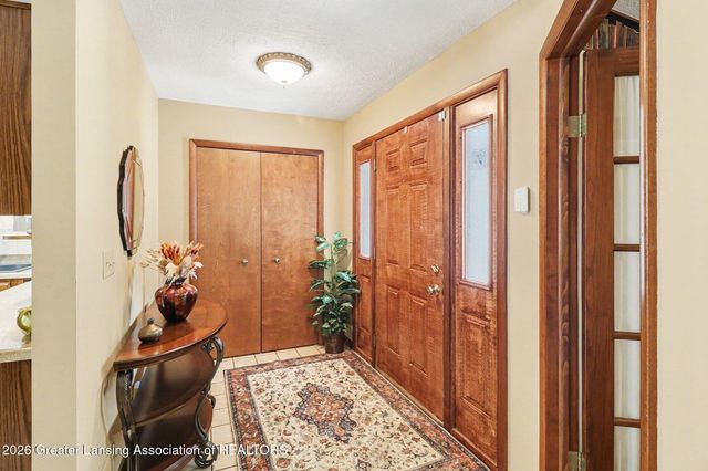 1404 Riley Ridge, Lansing, MI 48917