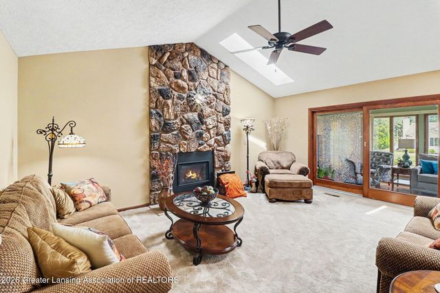 1404 Riley Ridge, Lansing, MI 48917