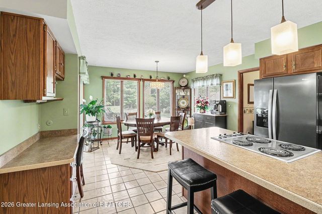 1404 Riley Ridge, Lansing, MI 48917