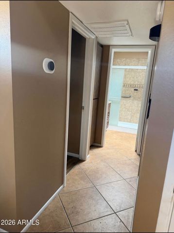 4122 W CALAVAR Road, Phoenix, AZ 85053