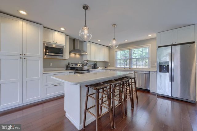 177 LEHMAN DR, York, PA 17403