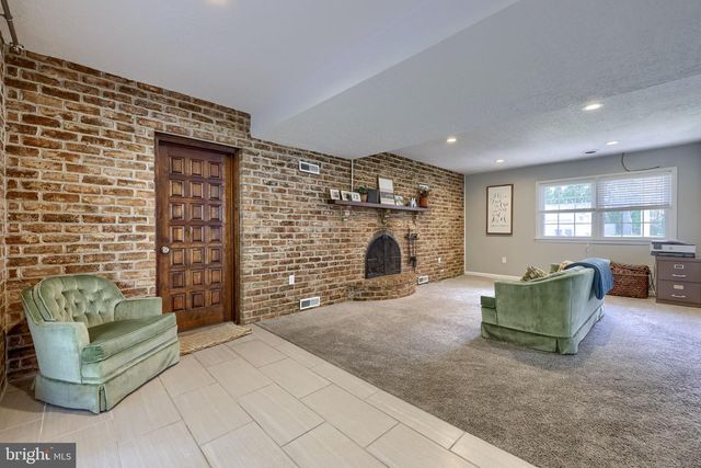 177 LEHMAN DR, York, PA 17403