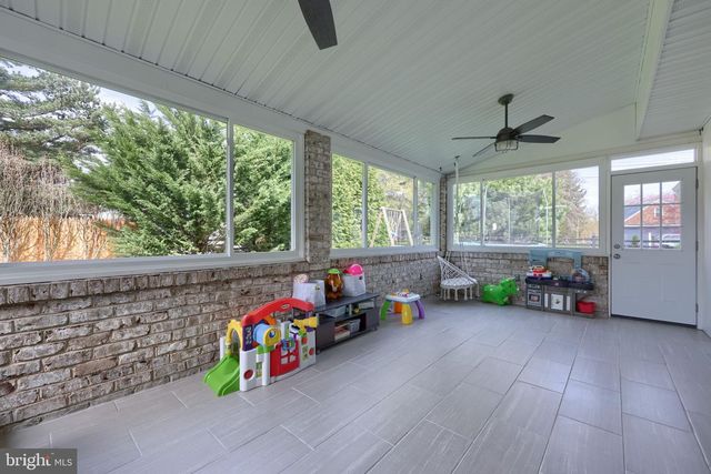 177 LEHMAN DR, York, PA 17403