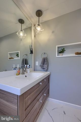177 LEHMAN DR, York, PA 17403