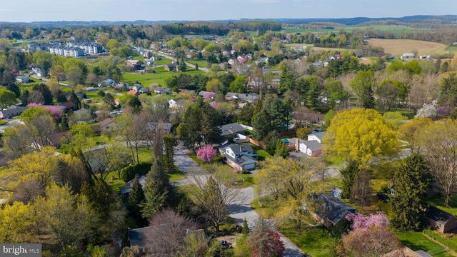 177 LEHMAN DR, York, PA 17403
