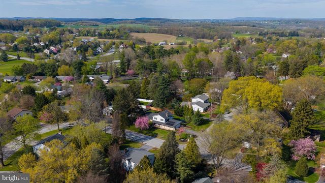 177 LEHMAN DR, York, PA 17403