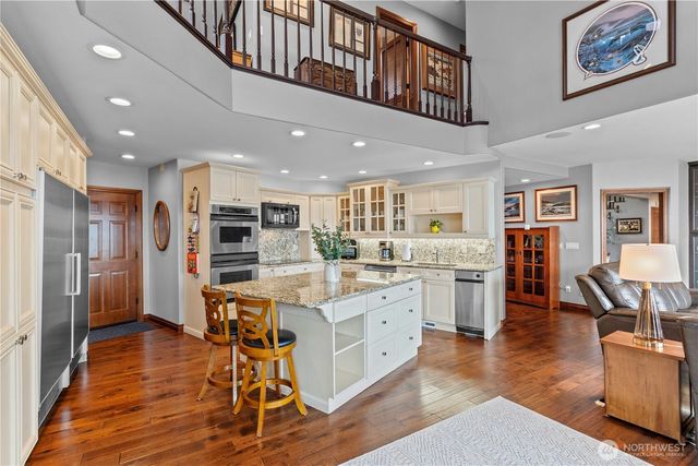 1551 13th Court, Fox Island, WA 98333