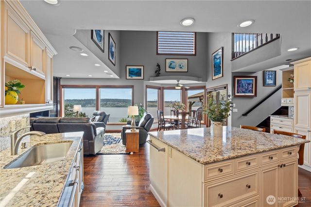 1551 13th Court, Fox Island, WA 98333