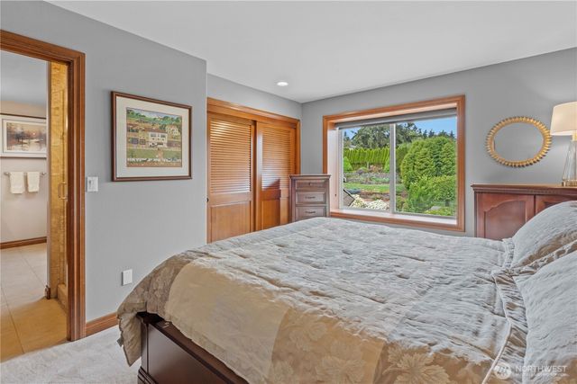 1551 13th Court, Fox Island, WA 98333
