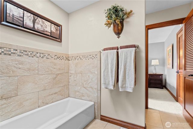 1551 13th Court, Fox Island, WA 98333