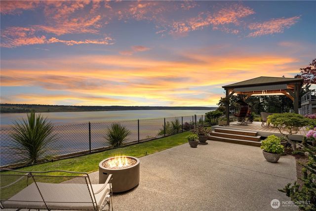 1551 13th Court, Fox Island, WA 98333
