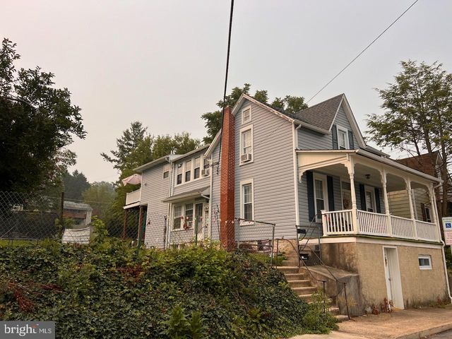 203 LINCOLN AVE, Ephrata, PA 17522