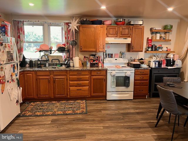 203 LINCOLN AVE, Ephrata, PA 17522